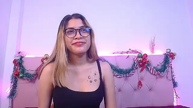 Little Cuttie  online show from December 30, 2024, 7:59 am