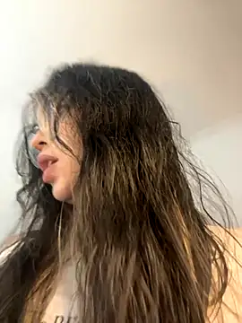 Snapshot of marie2_ chatting on October 23, 2025, 5:44 pm marie2  online show from October 23, 2025, 5:44 pm