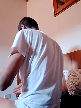 Snapshot of Anastasio33 chatting on September 25, 2025, 5:33 am Anastasio33 online show from September 25, 2025, 5:33 am