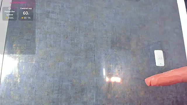 sophia vivas online show from October 26, 2025, 2:23 pm