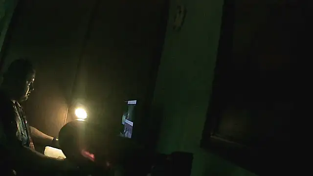 perversalus online show from September 18, 2025, 3:58 pm