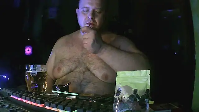 Snapshot of perversalus chatting on March 11, 2026, 4:46 pm perversalus online show from March 11, 2026, 4:46 pm