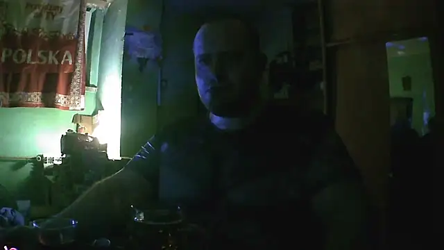 Snapshot of perversalus chatting on March 18, 2026, 9:40 pm perversalus online show from March 18, 2026, 9:40 pm