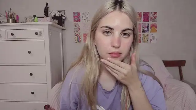 Snapshot of pawpaws chatting on September 23, 2025, 7:11 am pawpaws online show from September 23, 2025, 7:11 am