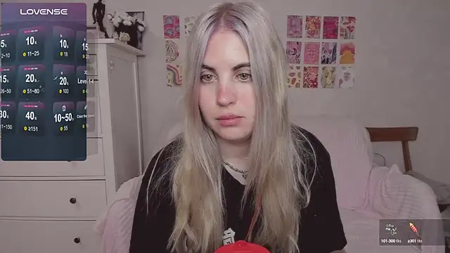 Snapshot of pawpaws chatting on October 4, 2025, 7:17 am pawpaws online show from October 4, 2025, 7:17 am