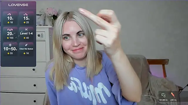 Snapshot of pawpaws chatting on October 22, 2025, 8:58 am pawpaws online show from October 22, 2025, 8:58 am