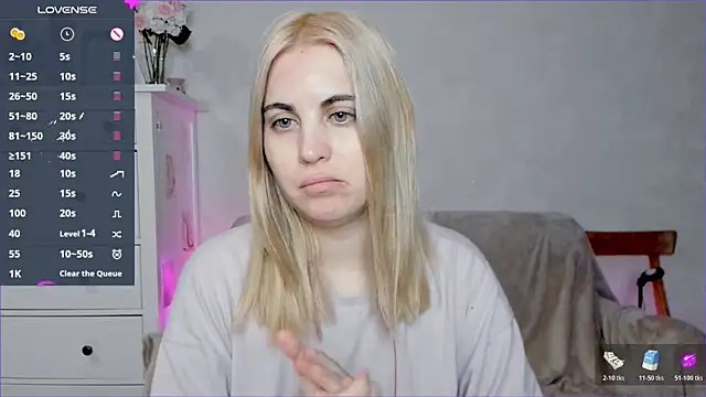 pawpaws online show from November 12, 2025, 7:31 am