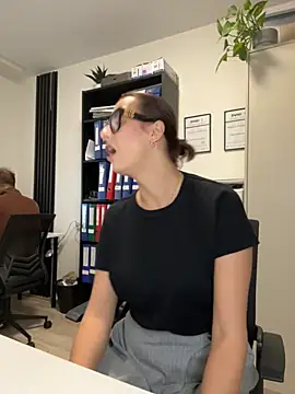 Snapshot of Hii_Lolla chatting on October 1, 2025, 6:08 am Hii Lolla online show from October 1, 2025, 6:08 am