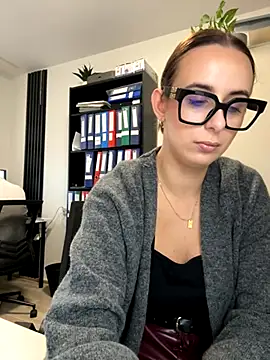 Snapshot of Hii_Lolla chatting on October 4, 2025, 6:11 am Hii Lolla online show from October 4, 2025, 6:11 am