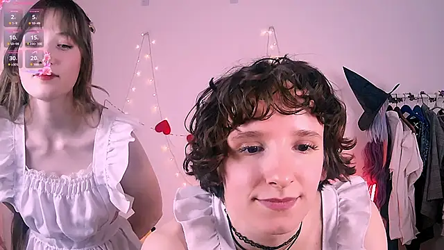 Violet Veliya online show from April 10, 2026, 3:50 pm