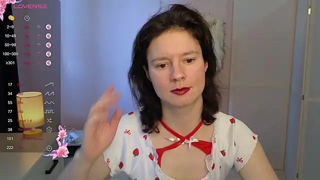 Snapshot of Dana_Magicall chatting on October 8, 2025, 11:52 am Dana Magicall online show from October 8, 2025, 11:52 am