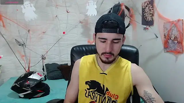 DmitriSanders online show from December 5, 2024, 9:39 pm