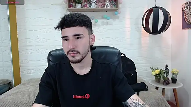 DmitriSanders online show from January 13, 2025, 11:17 pm