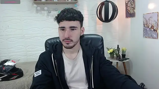 DmitriSanders online show from January 20, 2025, 5:06 pm