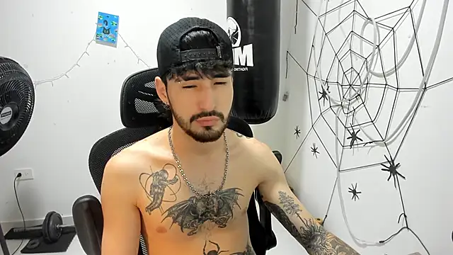 DmitriSanders online show from February 18, 2026, 10:50 pm