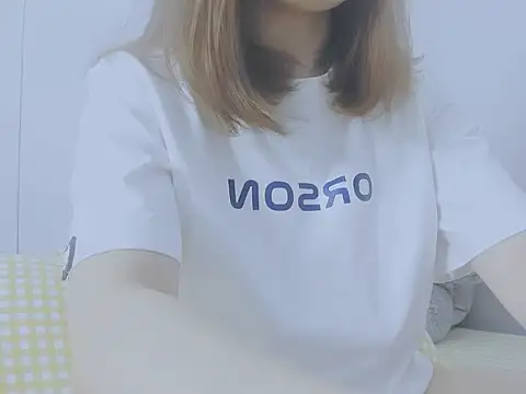 Snapshot of Linh_diudang chatting on September 23, 2025, 2:14 am Linh diudang online show from September 23, 2025, 2:14 am