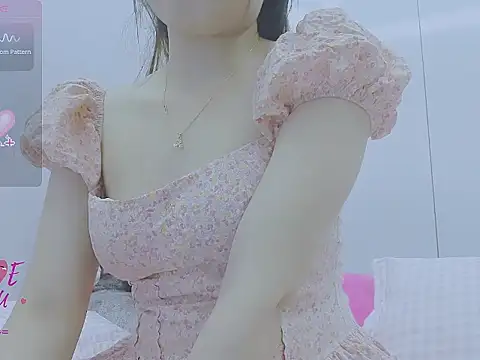 Snapshot of Linh_diudang chatting on October 25, 2025, 2:56 pm Linh diudang online show from October 25, 2025, 2:56 pm