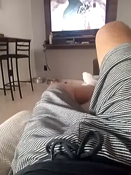 dredre1069 online show from December 13, 2024, 3:11 pm