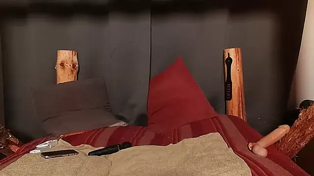 Erika  Dan online show from December 20, 2025, 10:06 pm