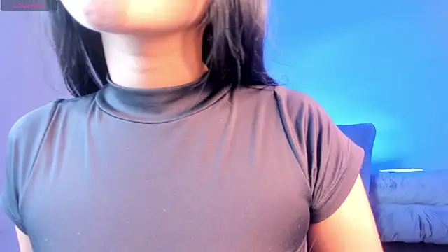 alicee smithh1 online show from October 27, 2025, 6:34 pm