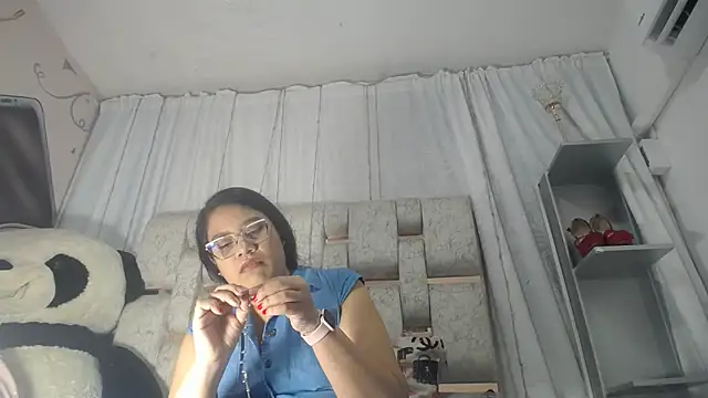 KEYRA-MILLER- online show from February 23, 2026, 1:47 am