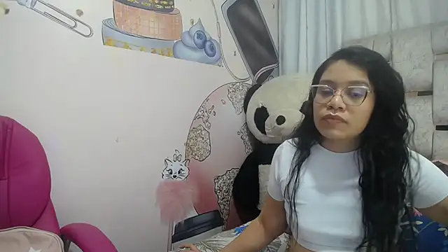 KEYRA-MILLER- online show from March 5, 2026, 1:45 am