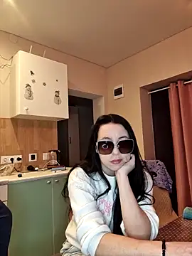 Snapshot of -Pupsiki- chatting on February 9, 2026, 5:44 am -Pupsiki- online show from February 9, 2026, 5:44 am