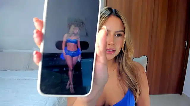 Snapshot of AndreaMartini chatting on September 26, 2025, 1:20 am AndreaMartini online show from September 26, 2025, 1:20 am