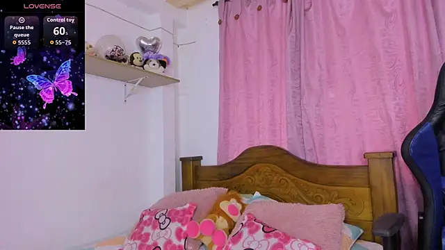 Snapshot of ParisShayk chatting on October 24, 2025, 6:04 pm ParisShayk online show from October 24, 2025, 6:04 pm