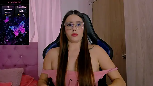 ParisShayk online show from February 5, 2026, 6:12 pm