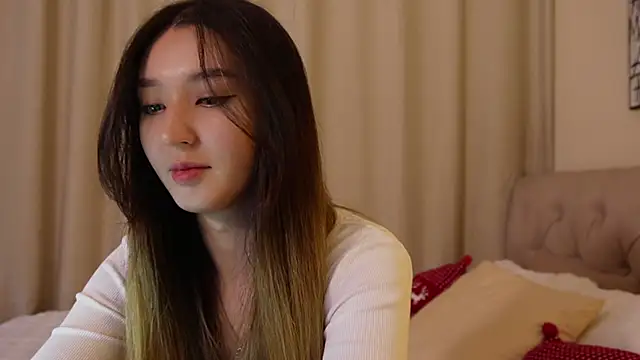 Sarasuo1 online show from January 9, 2025, 12:19 pm