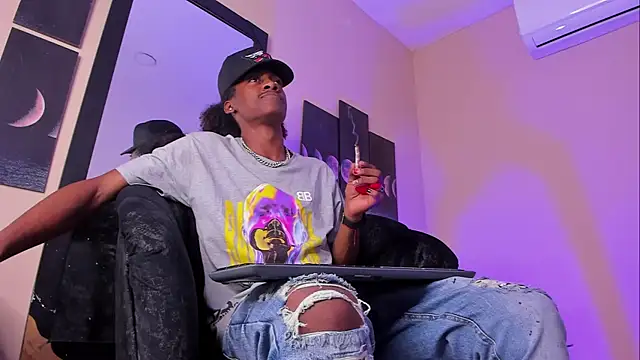 BRYXXXON1 online show from February 28, 2025, 1:47 pm