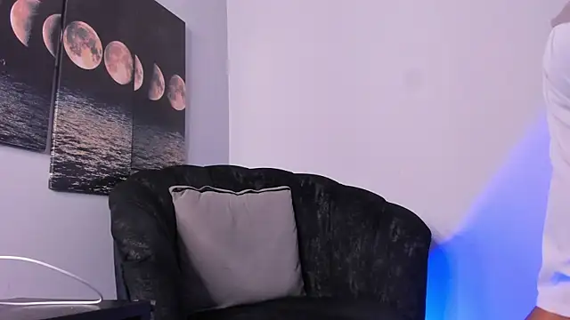 BRYXXXON1 online show from October 2, 2025, 2:35 pm