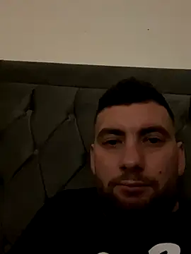 Snapshot of balamuc97 chatting on December 3, 2025, 8:29 pm balamuc97 online show from December 3, 2025, 8:29 pm