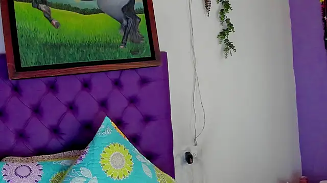 Cloeandtyfanny online show from June 12, 2026, 4:39 pm