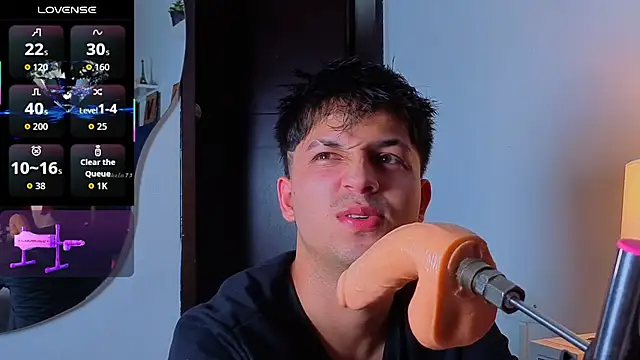 Snapshot of Issac_james_ chatting on January 9, 2026, 4:37 am Issac james online show from January 9, 2026, 4:37 am