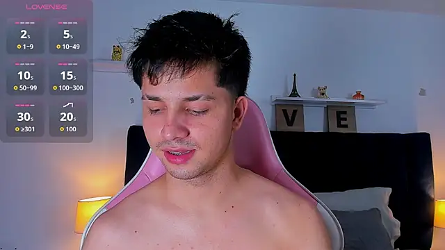 Snapshot of Issac_james_ chatting on January 10, 2026, 5:09 am Issac james online show from January 10, 2026, 5:09 am