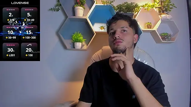 Snapshot of Issac_james_ chatting on February 26, 2026, 7:35 pm Issac james online show from February 26, 2026, 7:35 pm