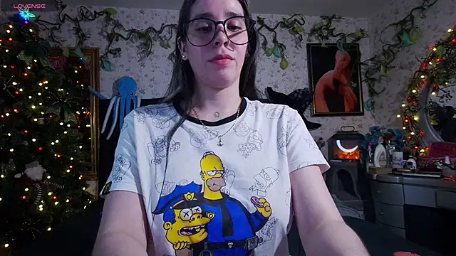 Elizabeth77  online show from December 15, 2024, 2:05 pm