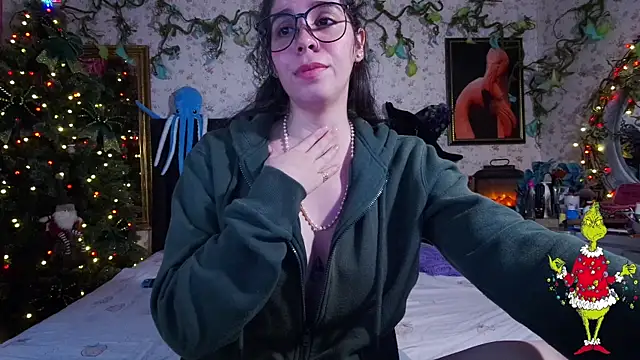 Elizabeth77  online show from December 23, 2024, 1:13 pm