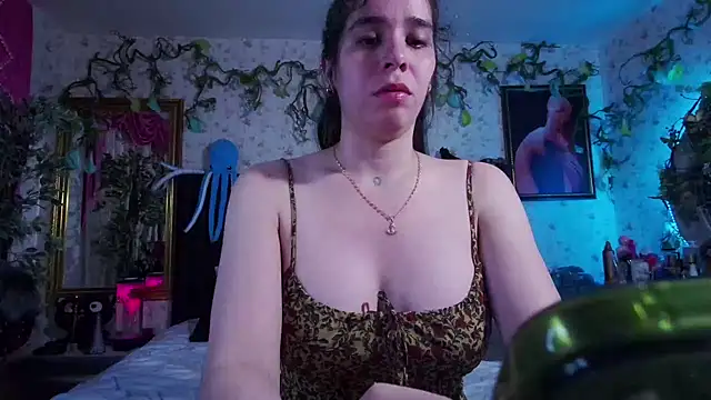 Elizabeth77  online show from January 27, 2025, 10:27 am