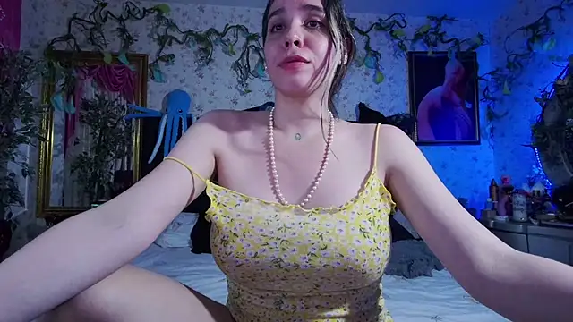 Elizabeth77  online show from March 17, 2025, 10:17 pm