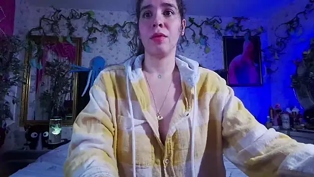 Elizabeth77  online show from March 18, 2025, 10:25 am