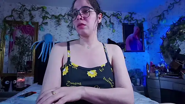Elizabeth77  online show from March 22, 2025, 10:28 am