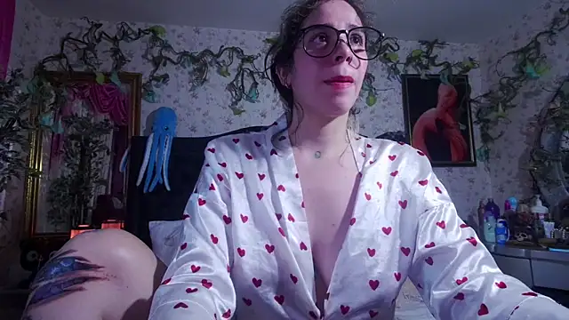 Elizabeth77  online show from October 4, 2025, 10:24 am