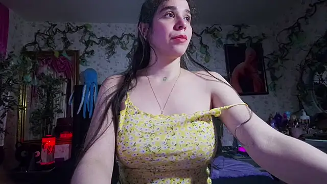 Elizabeth77  online show from October 19, 2025, 10:27 am