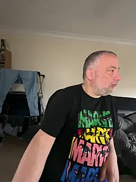 Snapshot of LondonTeffy chatting on December 27, 2024, 10:16 pm LondonTeffy online show from December 27, 2024, 10:16 pm