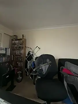 Snapshot of LondonTeffy chatting on January 16, 2025, 12:42 pm LondonTeffy online show from January 16, 2025, 12:42 pm