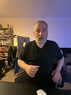 Snapshot of LondonTeffy chatting on January 21, 2025, 10:30 pm LondonTeffy online show from January 21, 2025, 10:30 pm