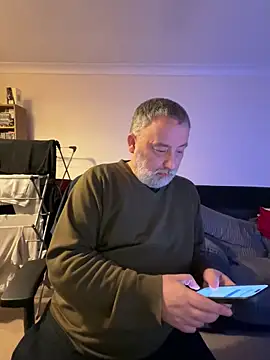 Snapshot of LondonTeffy chatting on January 28, 2025, 10:12 pm LondonTeffy online show from January 28, 2025, 10:12 pm